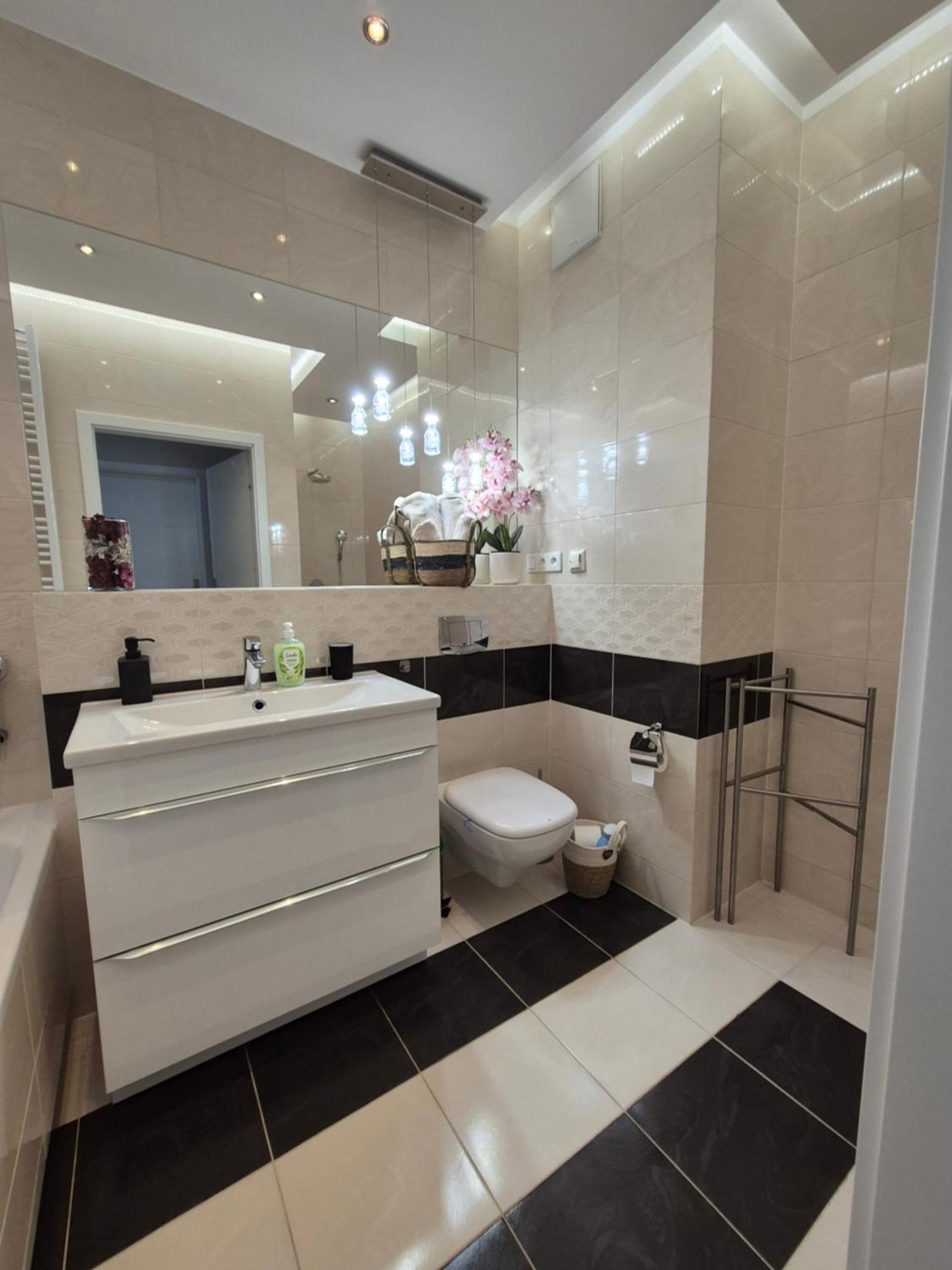 Big 21 Old Town Lux Apartment, Self Check-In 24H, Free Parking Poznan Exterior photo