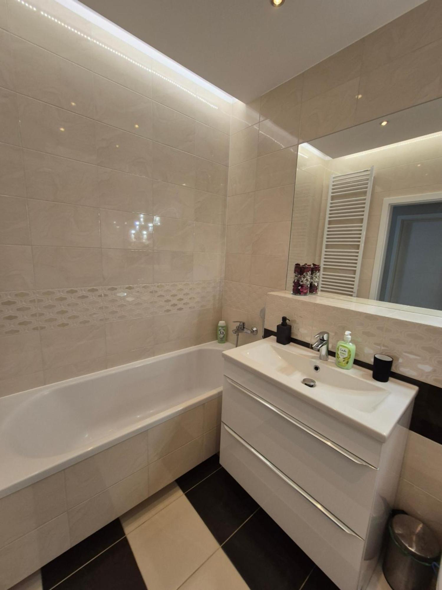 Big 21 Old Town Lux Apartment, Self Check-In 24H, Free Parking Poznan Exterior photo